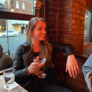 Meet your Posher, Cassie